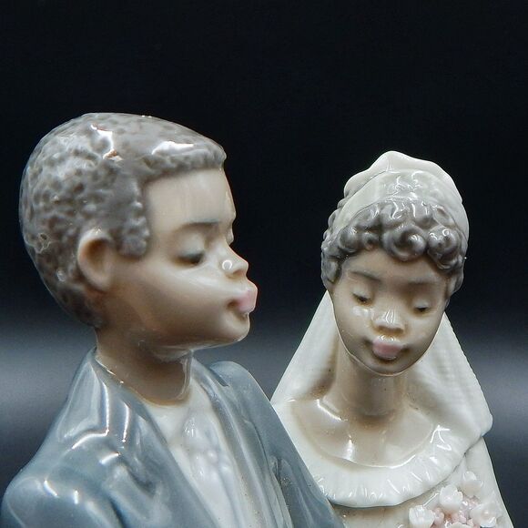 Lladro Black Legacy Collection Wedding Couple 5835 I Do Cake Topper No Box - Picture 10 of 11